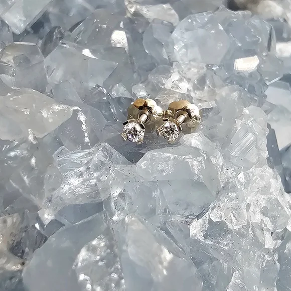 Genuine diamond stud earrings in 14k white gold. - Picture 3 of 6